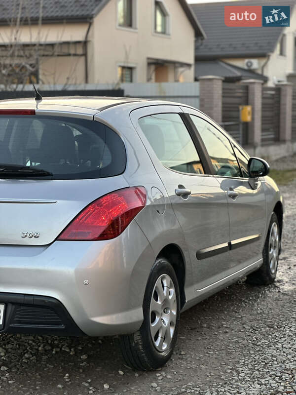 Хэтчбек Peugeot 308 2011 в Коломые