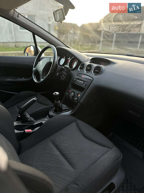 Хэтчбек Peugeot 308 2011 в Коломые