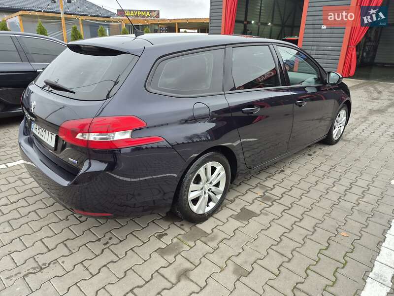 Универсал Peugeot 308 2015 в Киеве