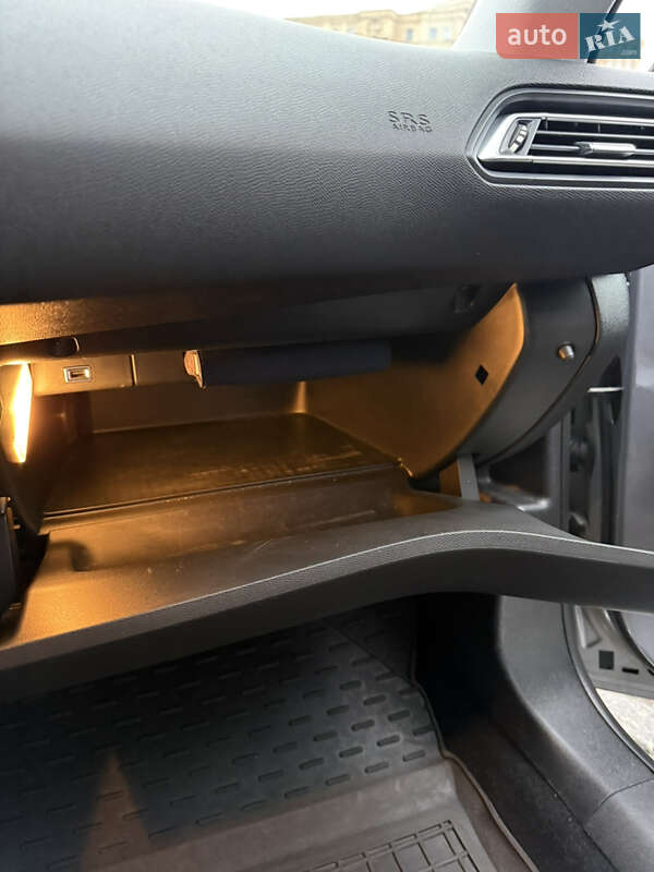 Универсал Peugeot 308 2015 в Харькове