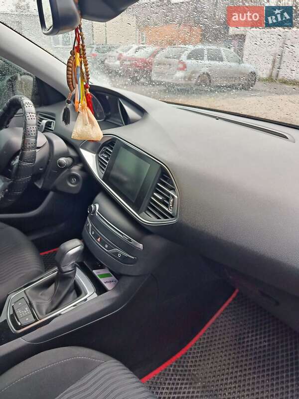 Универсал Peugeot 308 2015 в Львове фото 27 Универсал Peugeot 308 2015 в Львове