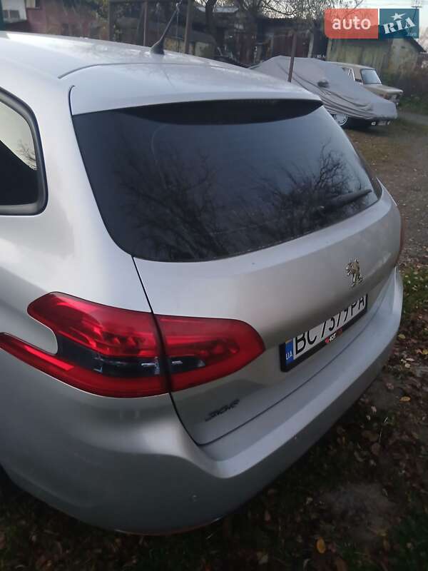 Универсал Peugeot 308 2016 в Львове