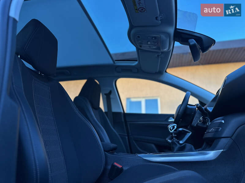 Универсал Peugeot 308 2018 в Бродах