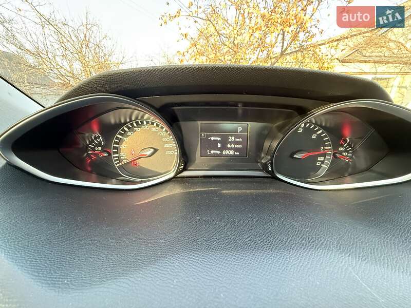 Универсал Peugeot 308 2016 в Каменском