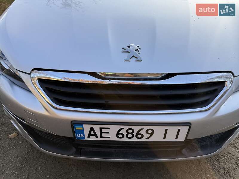 Универсал Peugeot 308 2016 в Каменском