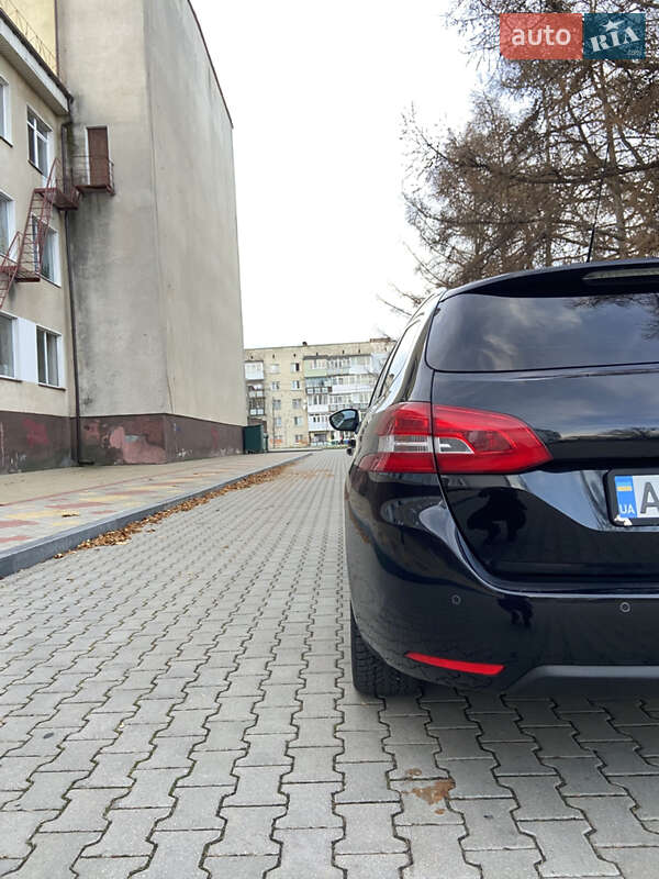 Универсал Peugeot 308 2015 в Звягеле
