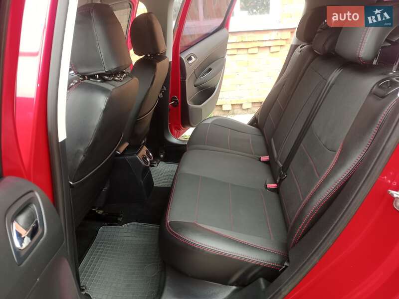Хэтчбек Peugeot 308 2008 в Ромнах