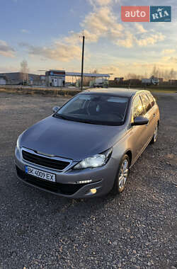 Универсал Peugeot 308 2015 в Ровно