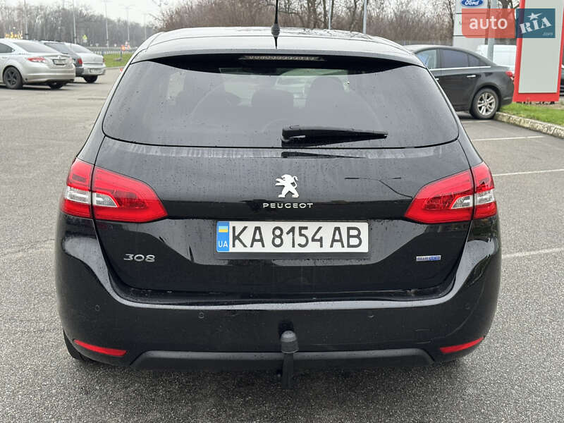 Универсал Peugeot 308 2015 в Киеве