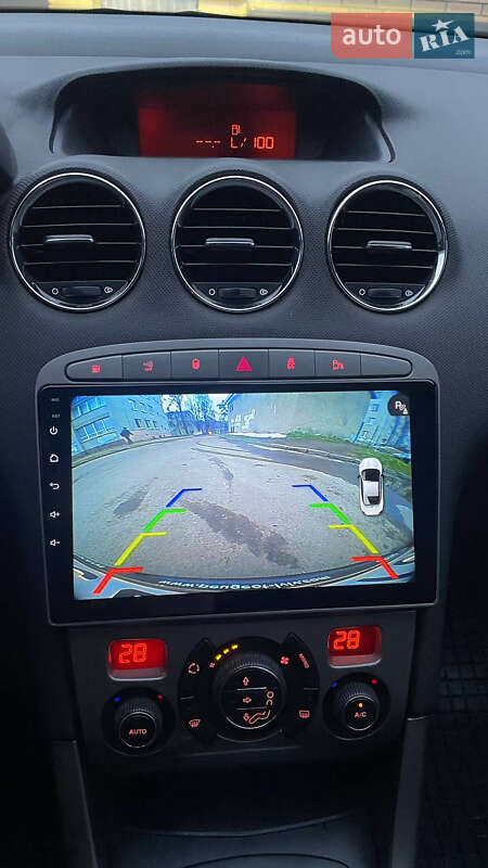 Хэтчбек Peugeot 308 2011 в Львове