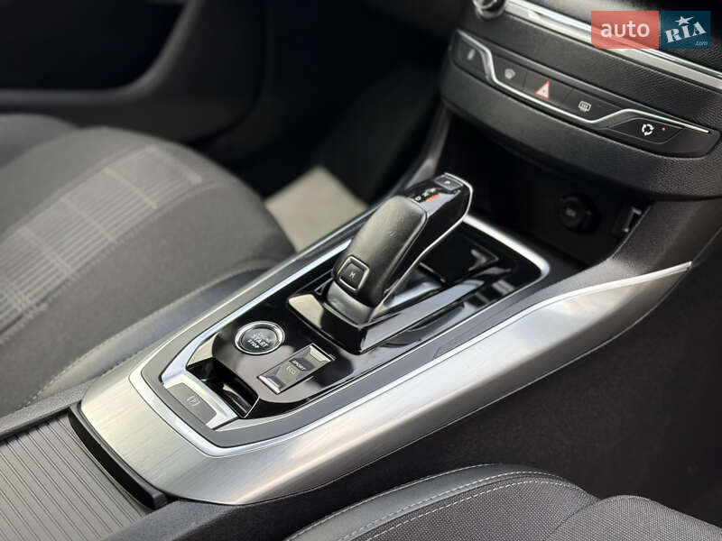 Универсал Peugeot 308 2021 в Дубно