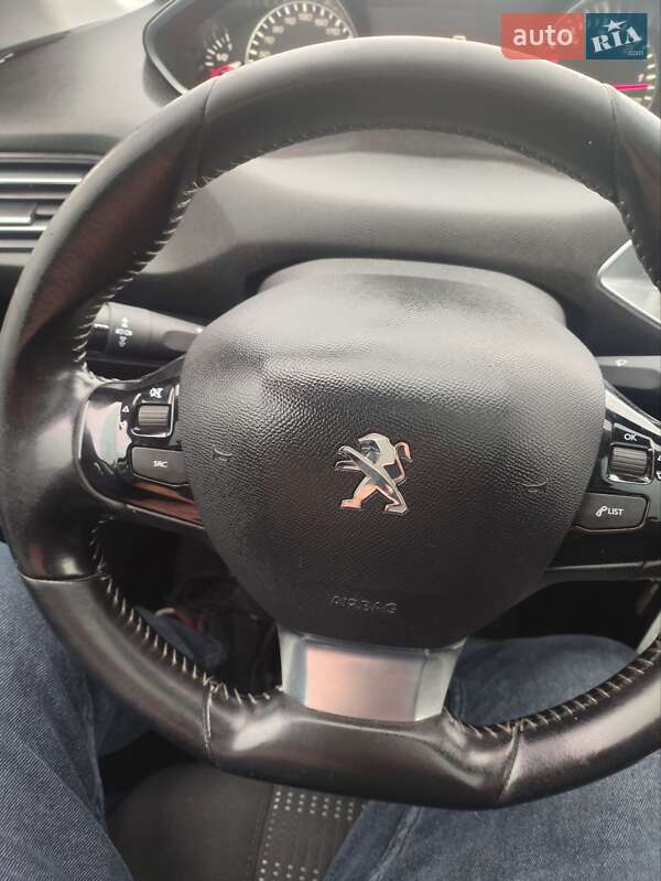 Универсал Peugeot 308 2015 в Луцке фото 43 Универсал Peugeot 308 2015 в Луцке