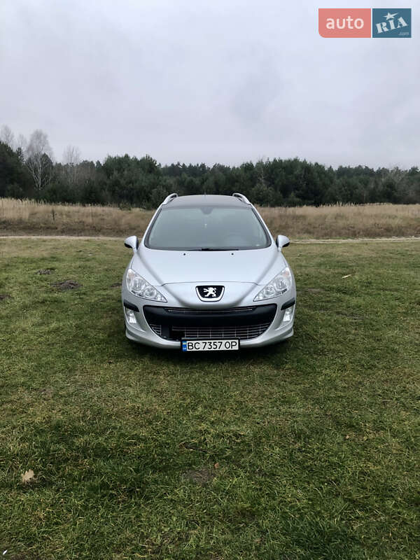 Универсал Peugeot 308 2009 в Буске