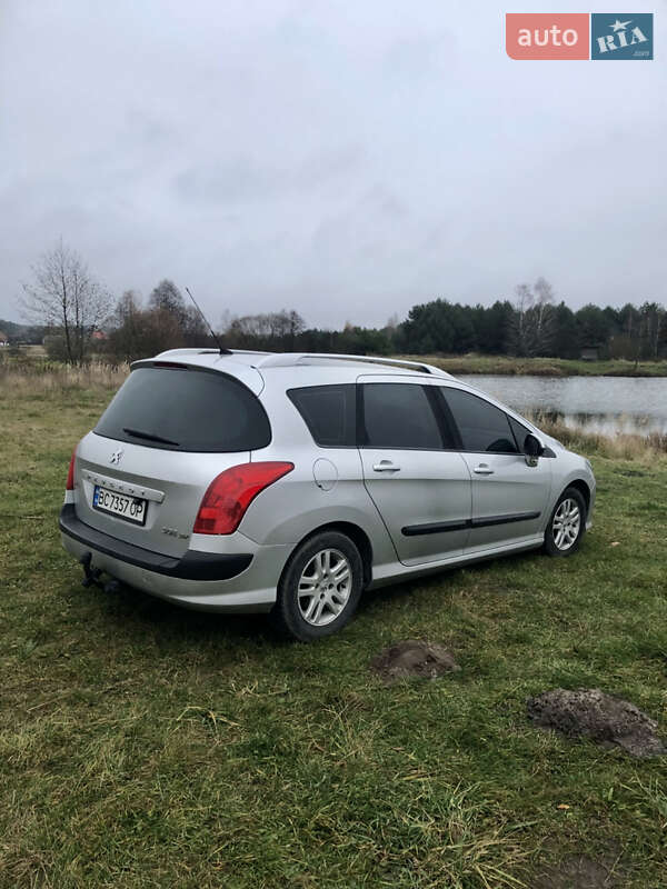 Универсал Peugeot 308 2009 в Буске