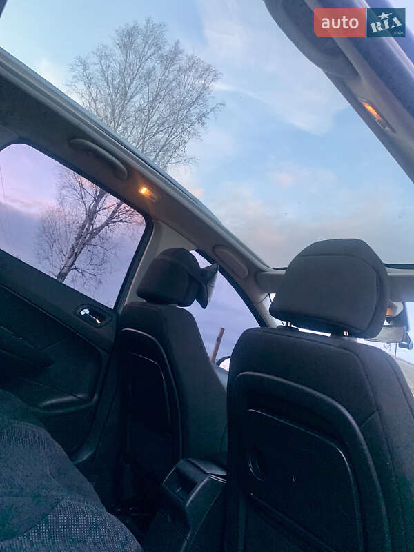 Универсал Peugeot 308 2009 в Буске