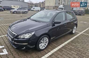 Хэтчбек Peugeot 308 2015 в Луцке