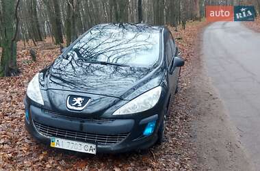 Хетчбек Peugeot 308 2010 в Києві