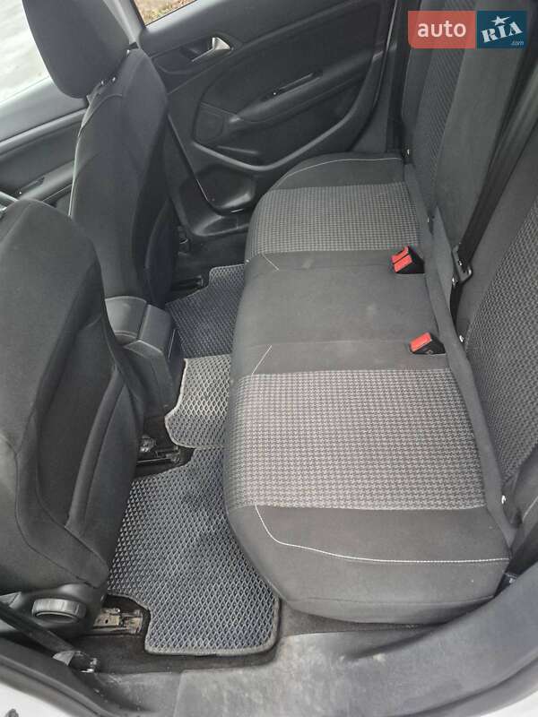 Универсал Peugeot 308 2018 в Луцке