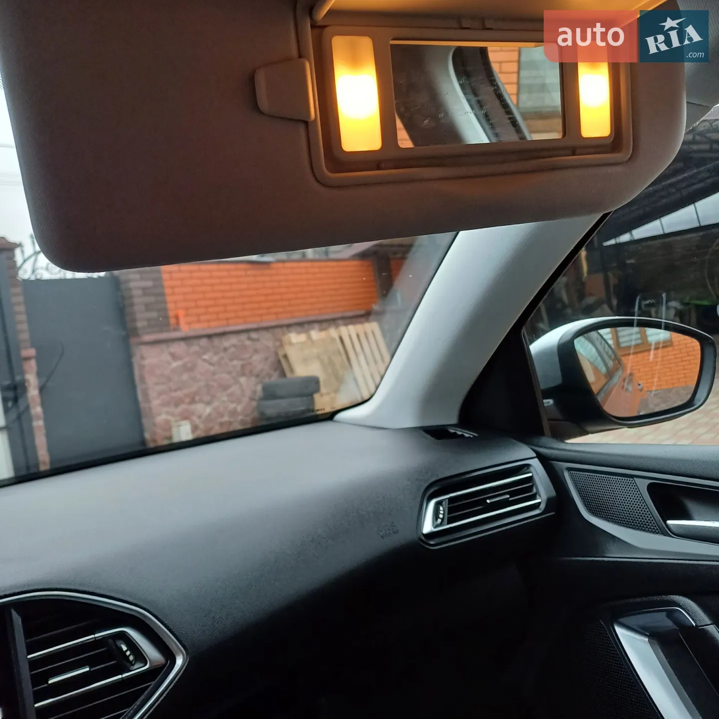 2016 Peugeot 308 - мініатюра 37