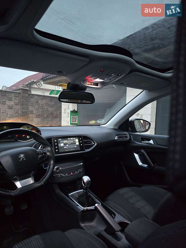 Универсал Peugeot 308 2015 в Дубно фото 32 Универсал Peugeot 308 2015 в Дубно