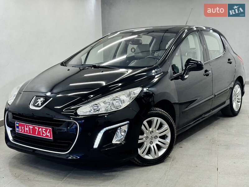 Peugeot 308 2011