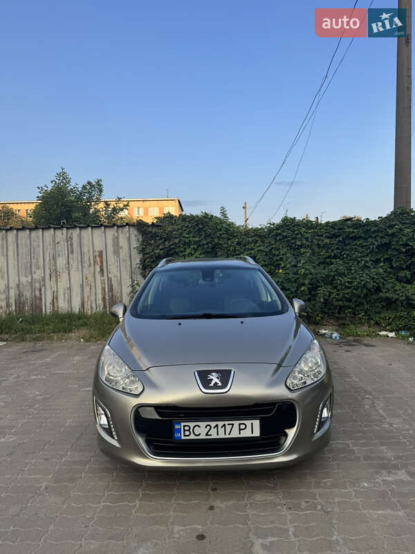 Peugeot 308 2011