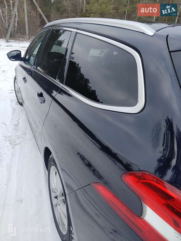 Універсал Peugeot 308 2015 в Маневичах