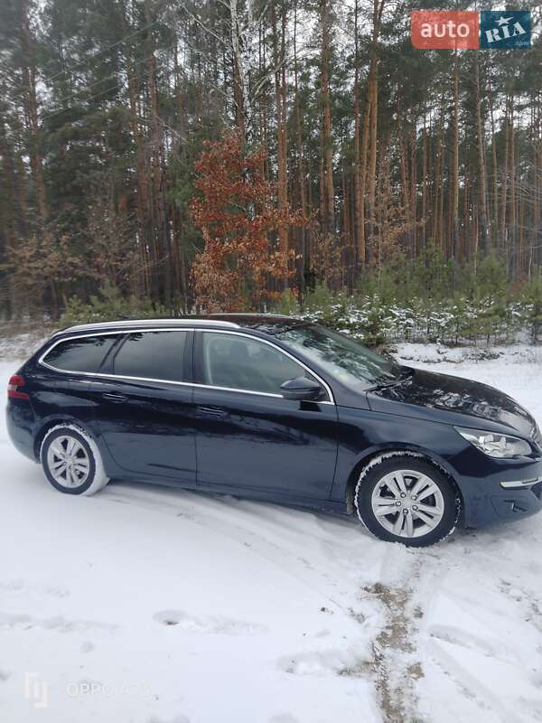 Універсал Peugeot 308 2015 в Маневичах