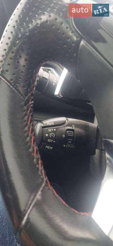 Универсал Peugeot 308 2015 в Львове