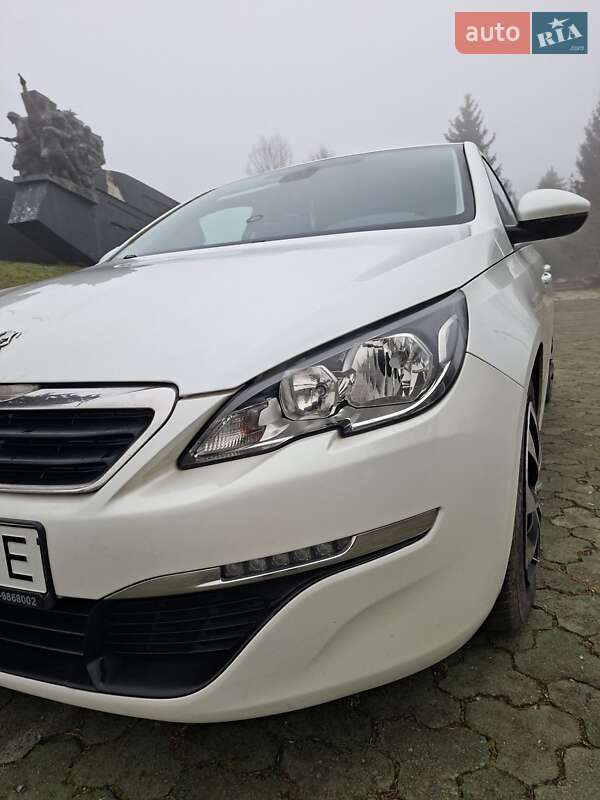 Универсал Peugeot 308 2015 в Дубно