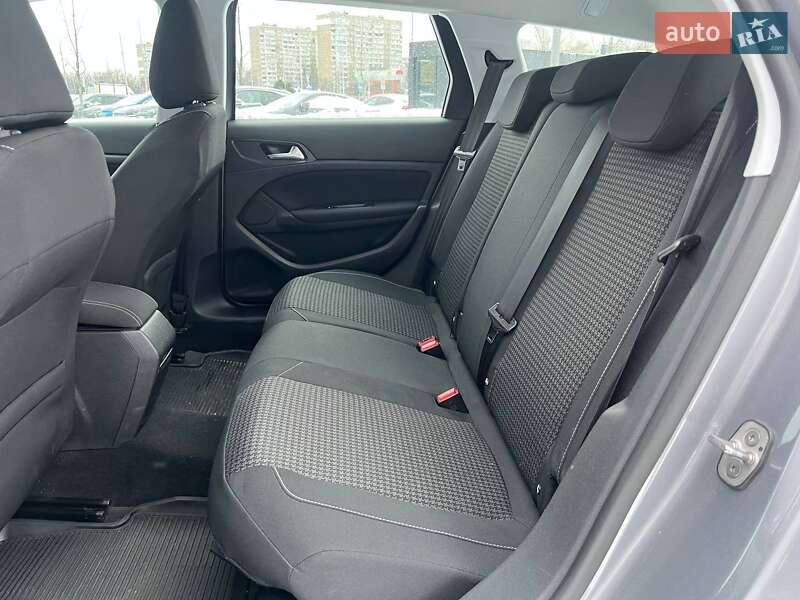 Универсал Peugeot 308 2018 в Киеве фото 11 Универсал Peugeot 308 2018 в Киеве