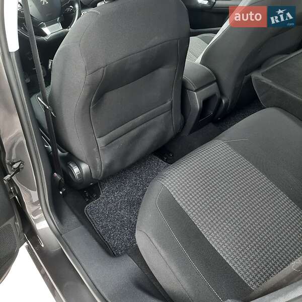 Универсал Peugeot 308 2017 в Полтаве