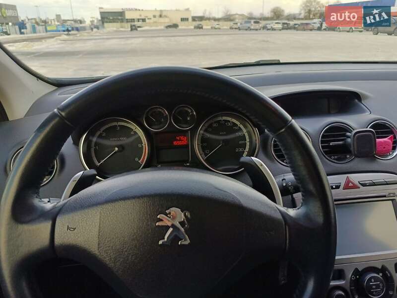 Хэтчбек Peugeot 308 2012 в Львове