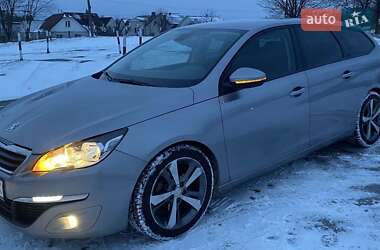Универсал Peugeot 308 2015 в Звягеле