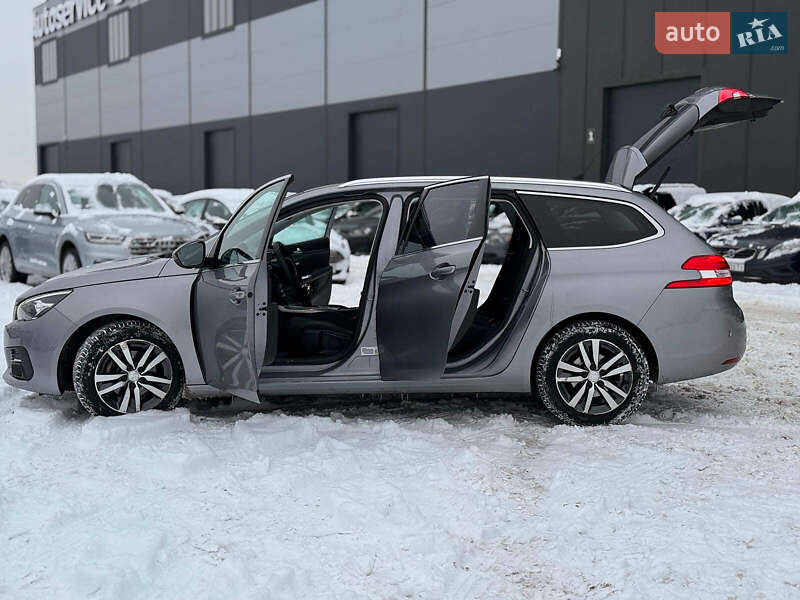 Универсал Peugeot 308 2018 в Львове