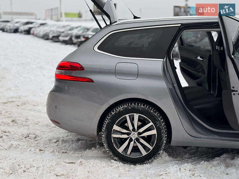 Универсал Peugeot 308 2018 в Львове