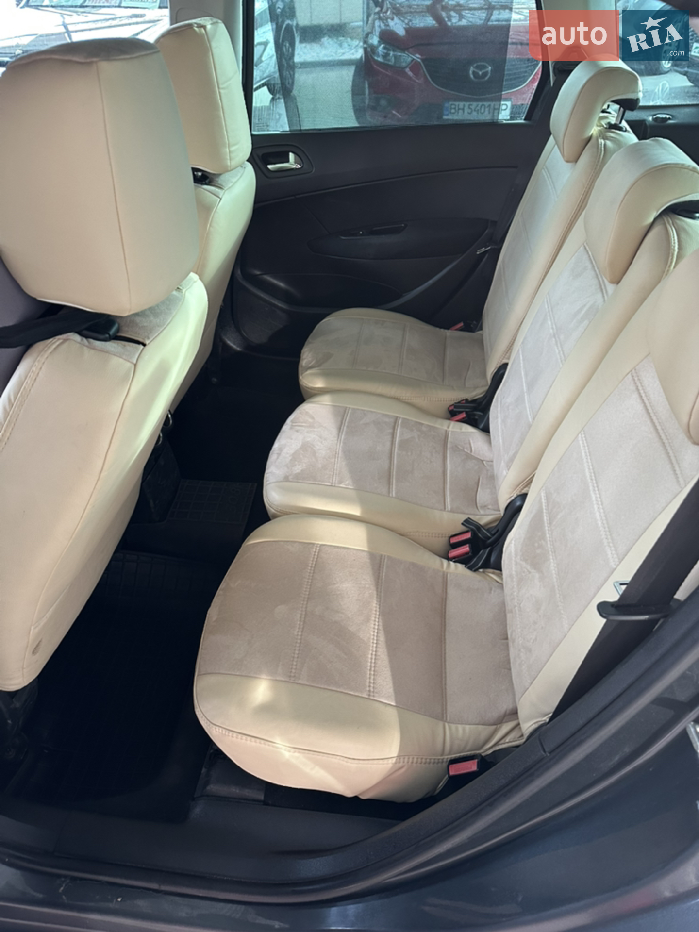 2013 Peugeot 308 - мініатюра 7