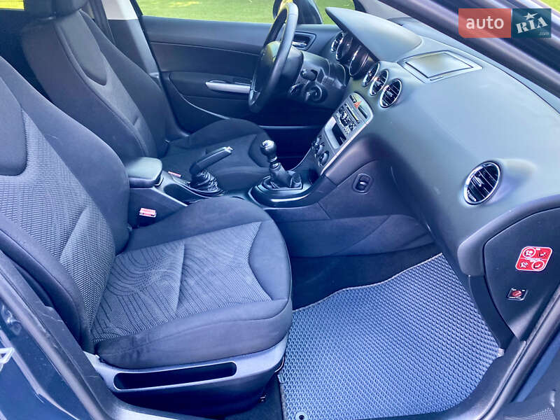 Универсал Peugeot 308 2009 в Днепре