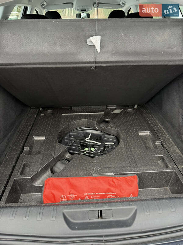 Универсал Peugeot 308 2016 в Ивано-Франковске