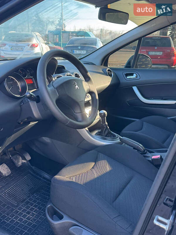 Универсал Peugeot 308 2013 в Кривом Роге