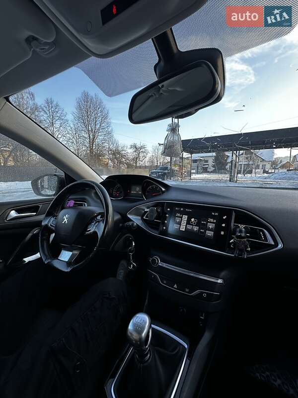 Универсал Peugeot 308 2015 в Ивано-Франковске фото 13 Универсал Peugeot 308 2015 в Ивано-Франковске