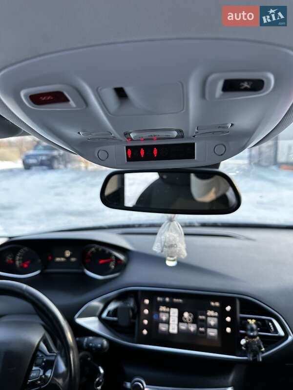 Универсал Peugeot 308 2015 в Ивано-Франковске фото 19 Универсал Peugeot 308 2015 в Ивано-Франковске