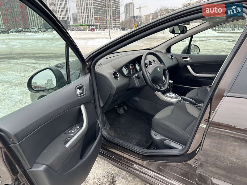 Универсал Peugeot 308 2012 в Киеве