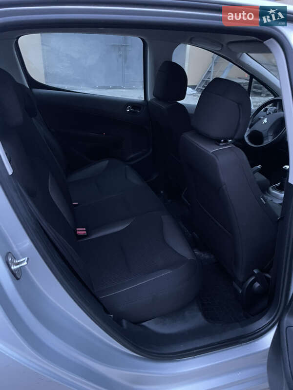 Хэтчбек Peugeot 308 2009 в Ровно фото 8 Хэтчбек Peugeot 308 2009 в Ровно