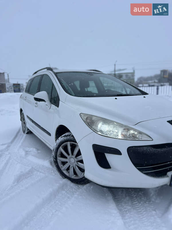 Универсал Peugeot 308 2009 в Нововолынске