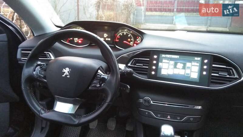 Универсал Peugeot 308 2015 в Черновцах