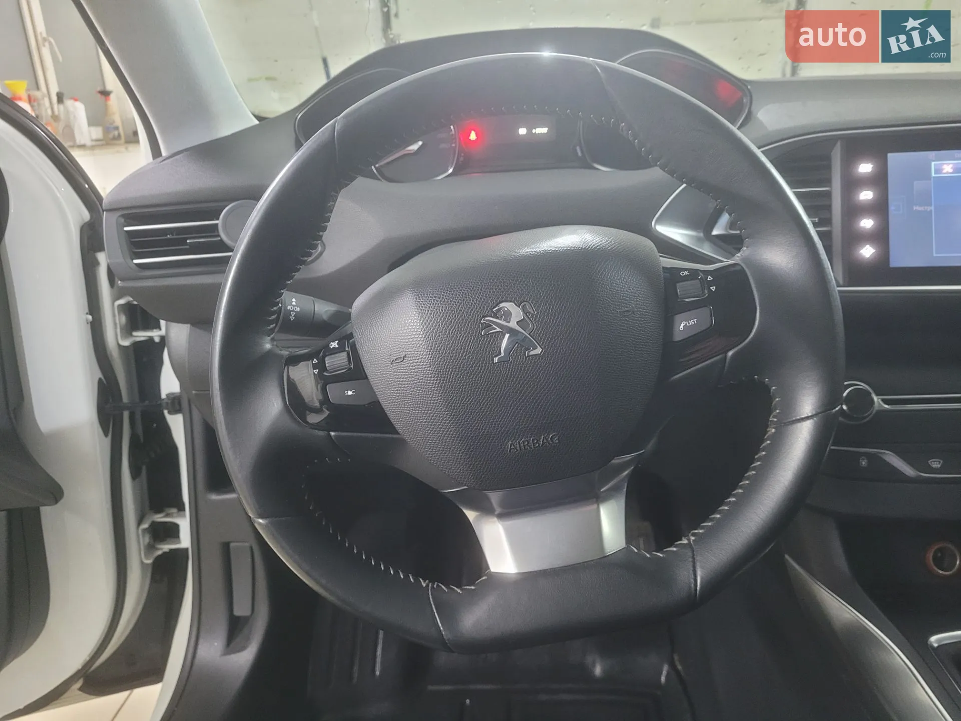 2014 Peugeot 308 - мініатюра 11