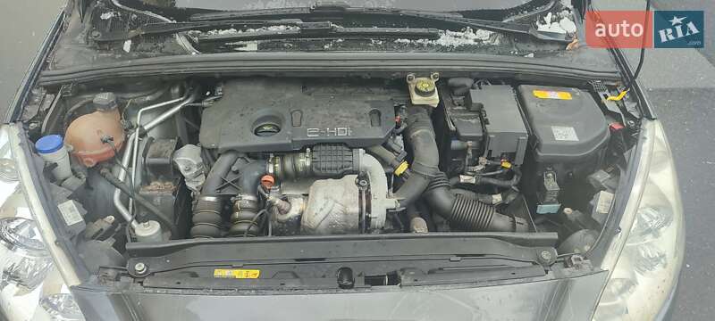 Хетчбек Peugeot 308 2012 в Києві