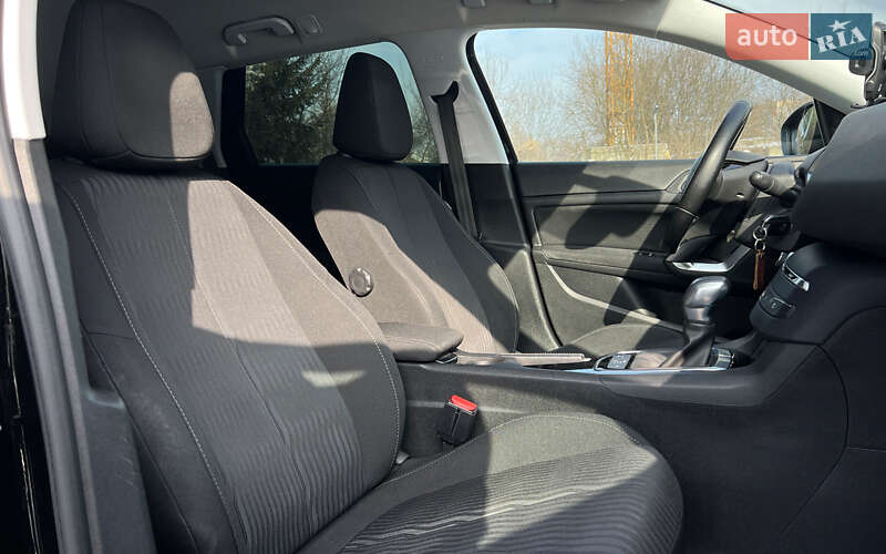 Универсал Peugeot 308 2016 в Львове