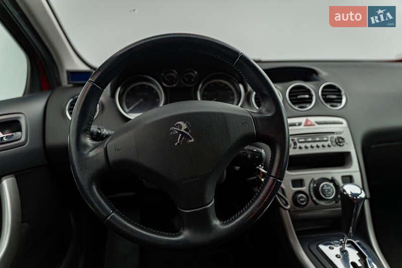 Хэтчбек Peugeot 308 2011 в Киеве